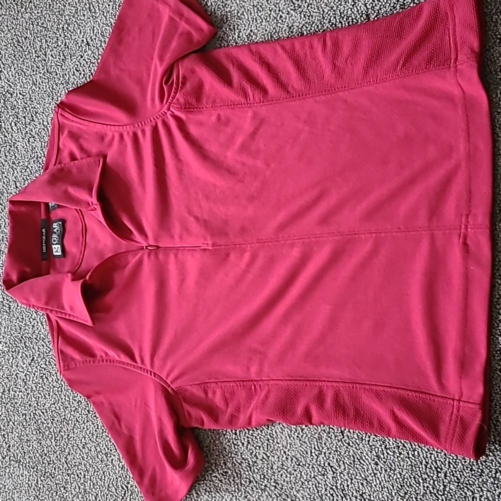 Gear for Sports top...dry gear. Size S